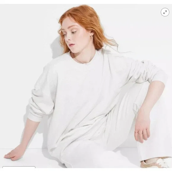 Women's Wild Fable Oversized Gray Sweatshirt M New With Tags - Picture 5 of 6